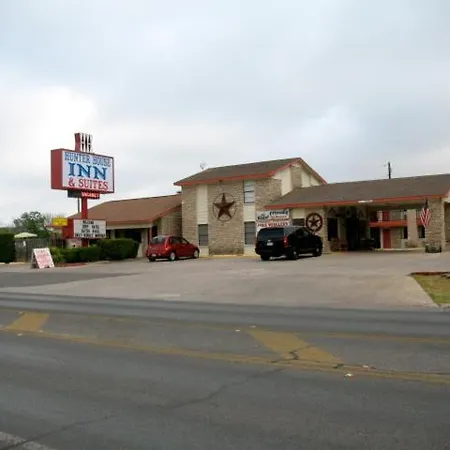 Hunter House Inn And Suites
